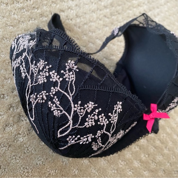NEW High Apex Plunge Bra 30F Black and Pink - Picture 2 of 6